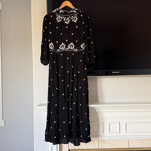 Free People Embroidered Fable midi dress in black with white floral embroidery. - Picture 5 of 6
